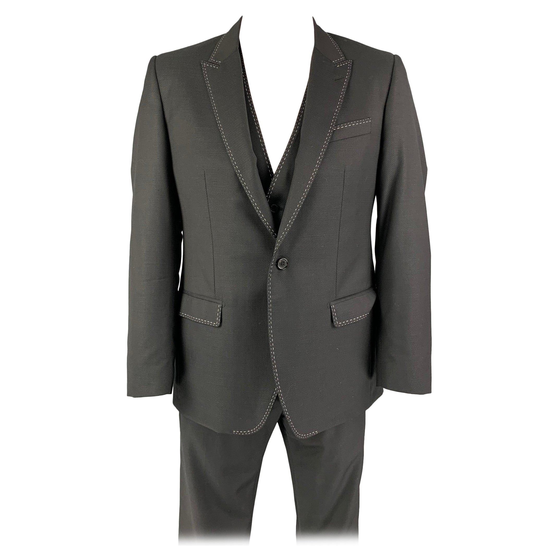 DOLCE & GABBANA Size 42 Black Contrast Stitch Wool Peak Lapel 3 Piece Suit For Sale