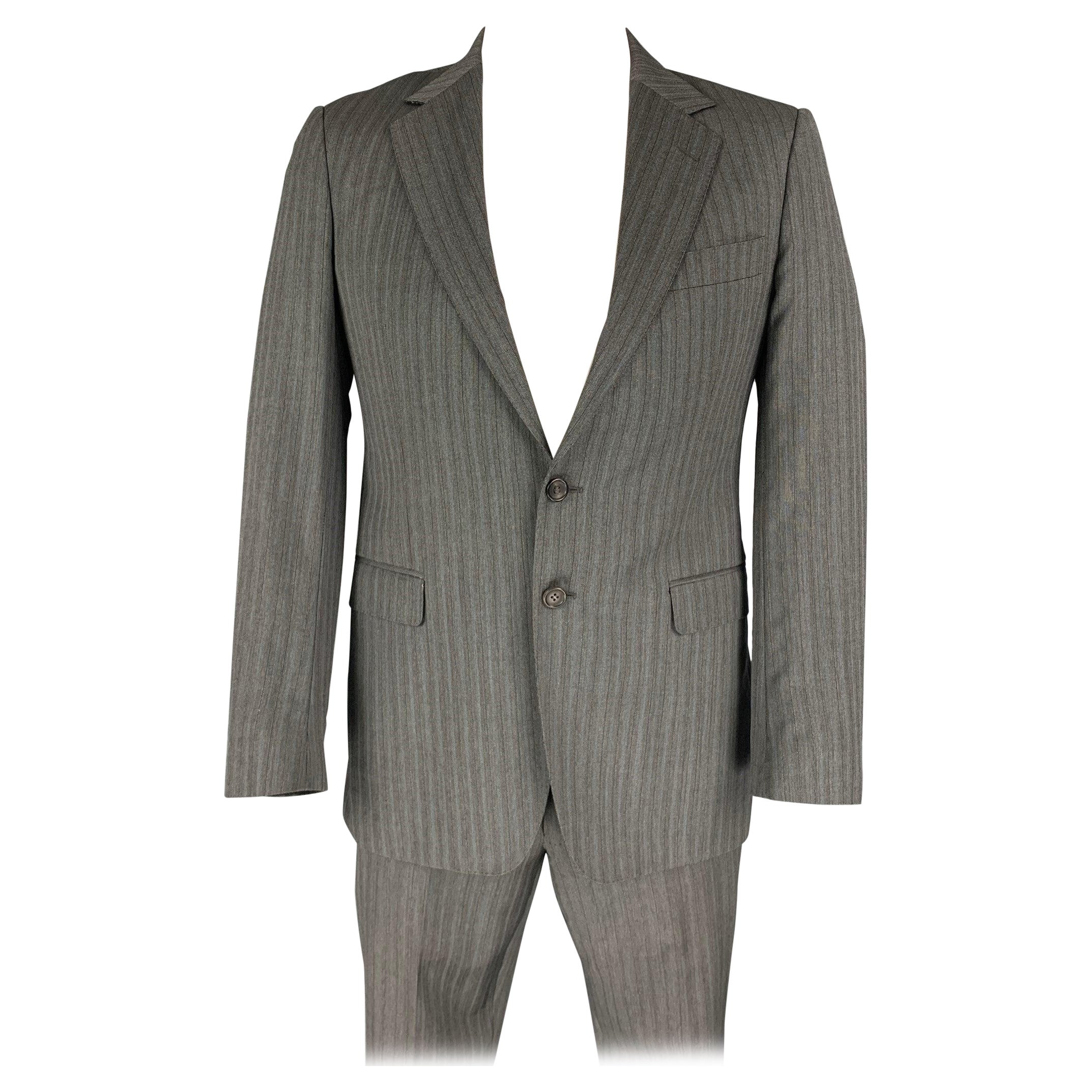 GUCCI Größe 40 Grau Blau Gestreift Wolle Notch Revers Anzug