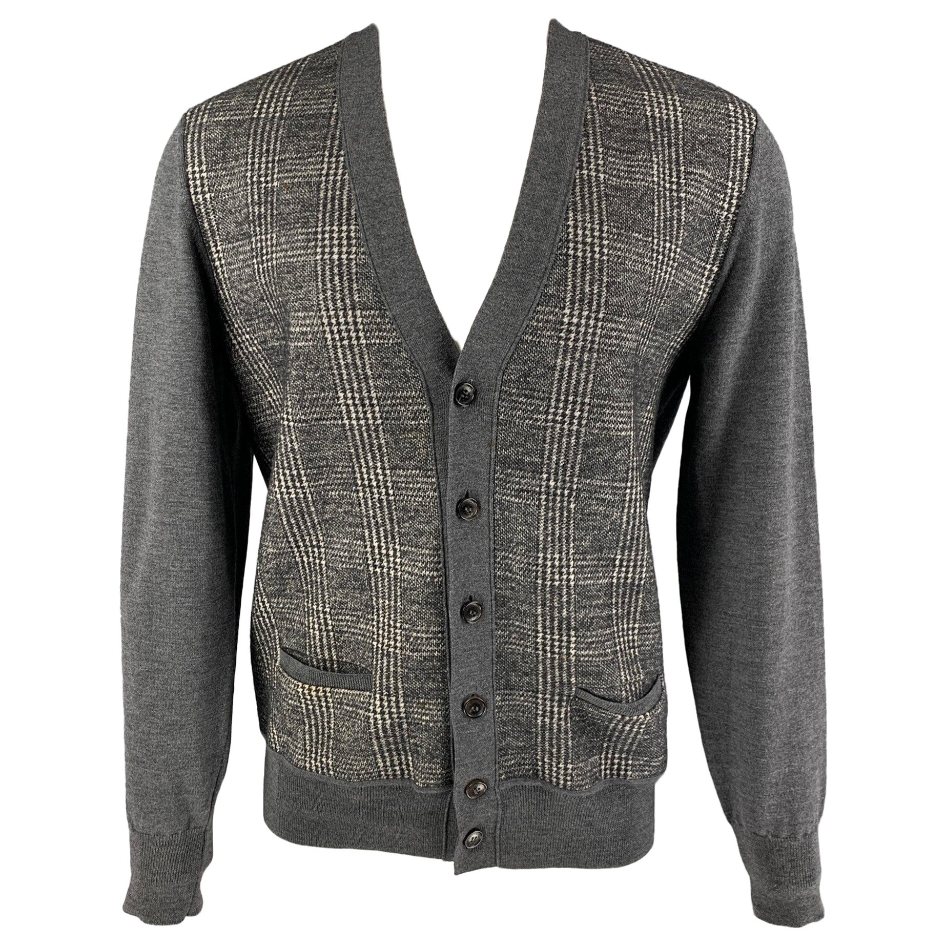 VIKTOR & ROLF - Cardigan à col V en laine gris crème à motifs mixtes, taille M en vente