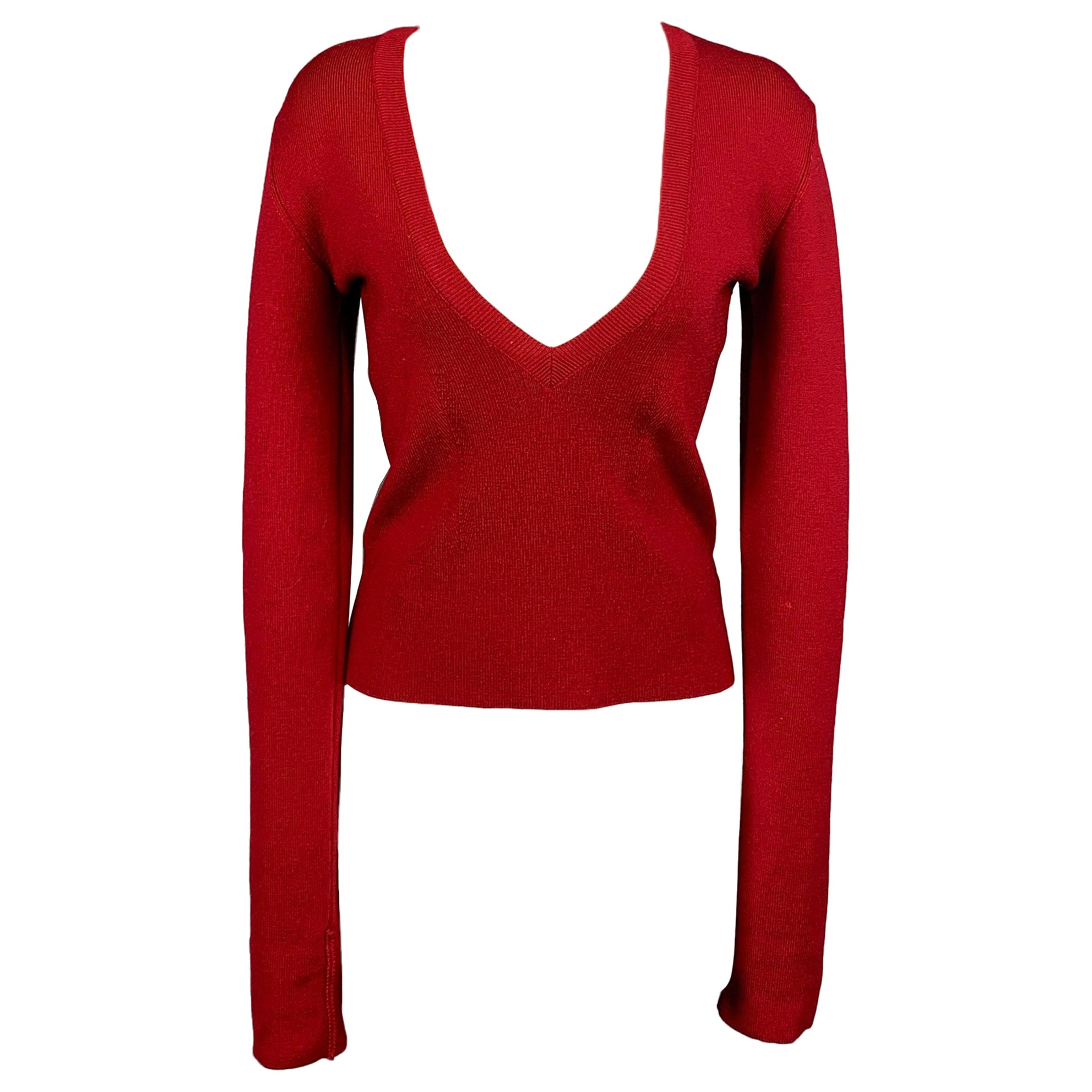 DSQUARED2 Size M Red Ribbed Wool Deep V-neck Pullover For Sale