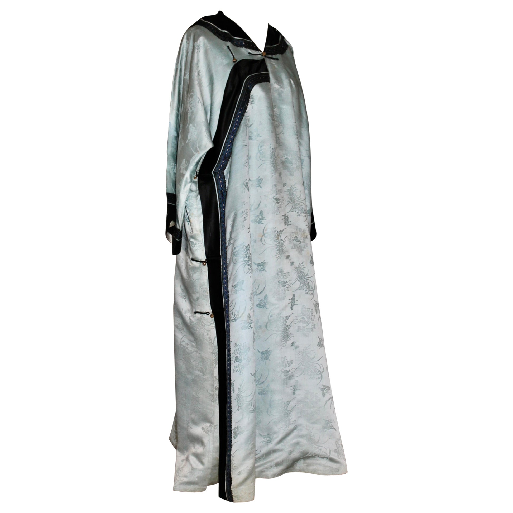 Kimono ou robe chinoise ancienne en soie en vente