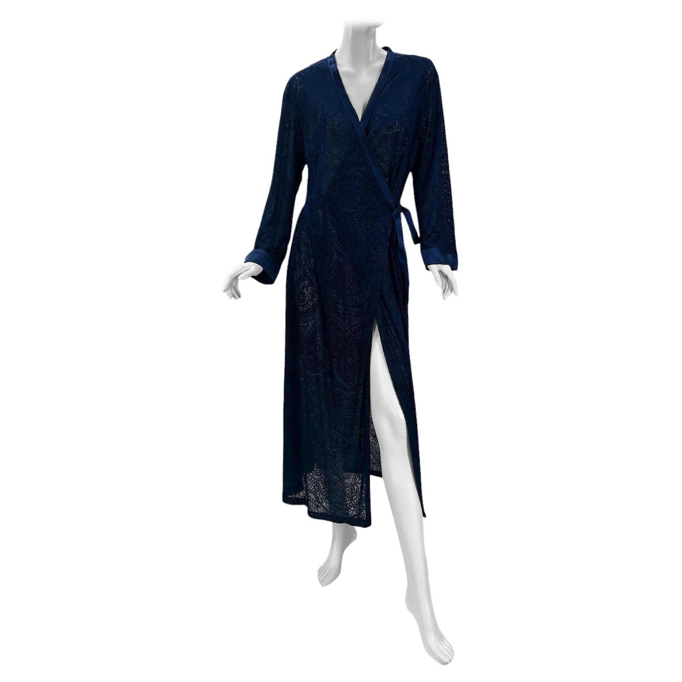 New Vintage Oscar de la Renta midnight blue devore velvet lounge dress / robe  For Sale