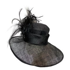 Maison Michel Spring/Summer Custom Made Black Straw Wide Brim Hat w Huge Feather (Chapeau de paille noir à larges bords avec grandes plumes)
