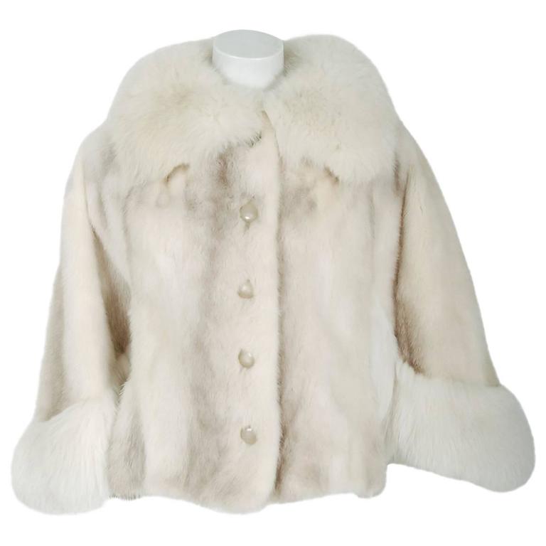 1960's Luxurious IvoryWhite Mink and Fox Fur PortraitCollar Cropped Jacket Cape For Sale at