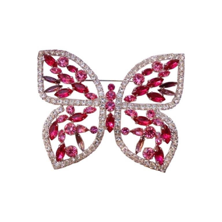 Butterfly Brooch in Pink and White Rhinestones For Sale