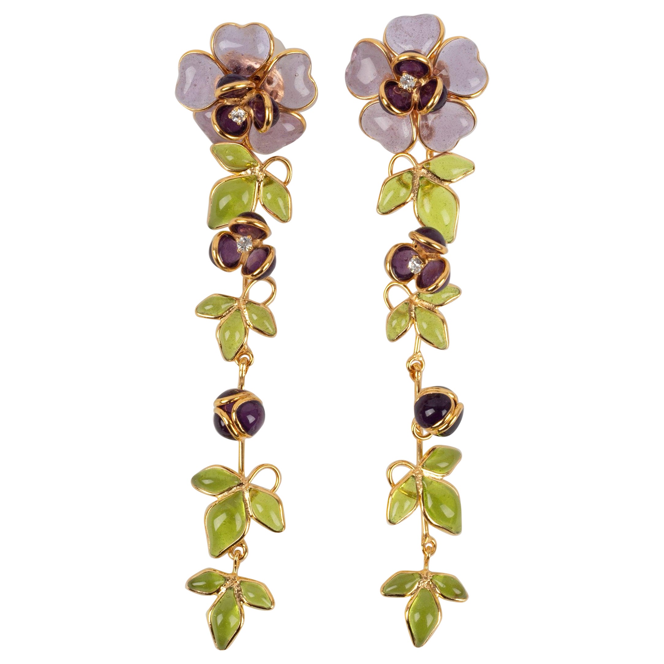 Augustine Golden Metal Earrings with Glass Paste in Purple Tones For Sale