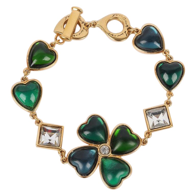 Yves Saint Laurent Clover Bracelet with Green Resin For Sale
