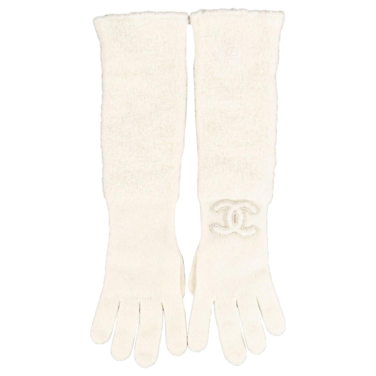 Chanel White Wool Gloves For Sale