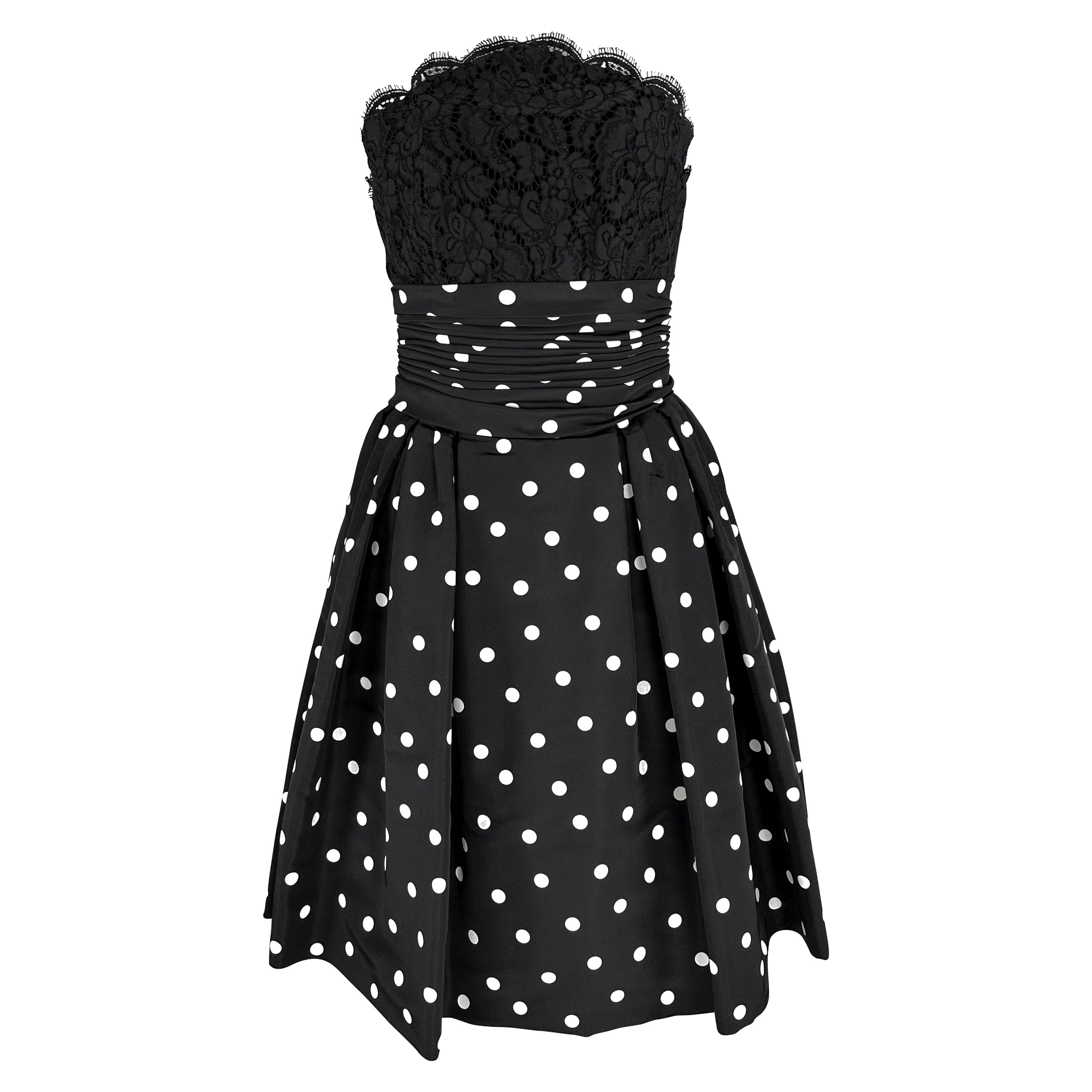  S/S 1988 Chanel by Karl Lagerfeld Runway Polka Dot Lace Strapless Flare Dress For Sale