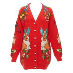 GUCCI Alessandro Michele Übergroße Strickjacke aus roter Wolle mit Kaninchenstickerei und Patch in Übergröße S