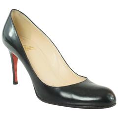 Christian Louboutin Black Leather Pumps - 39 11