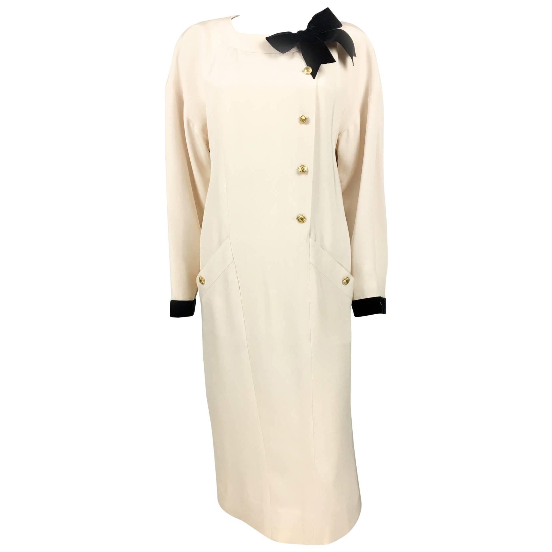 Chanel Champagne Silk Dress With Black Velvet Cuffs and Bow - 1980s For Sale
