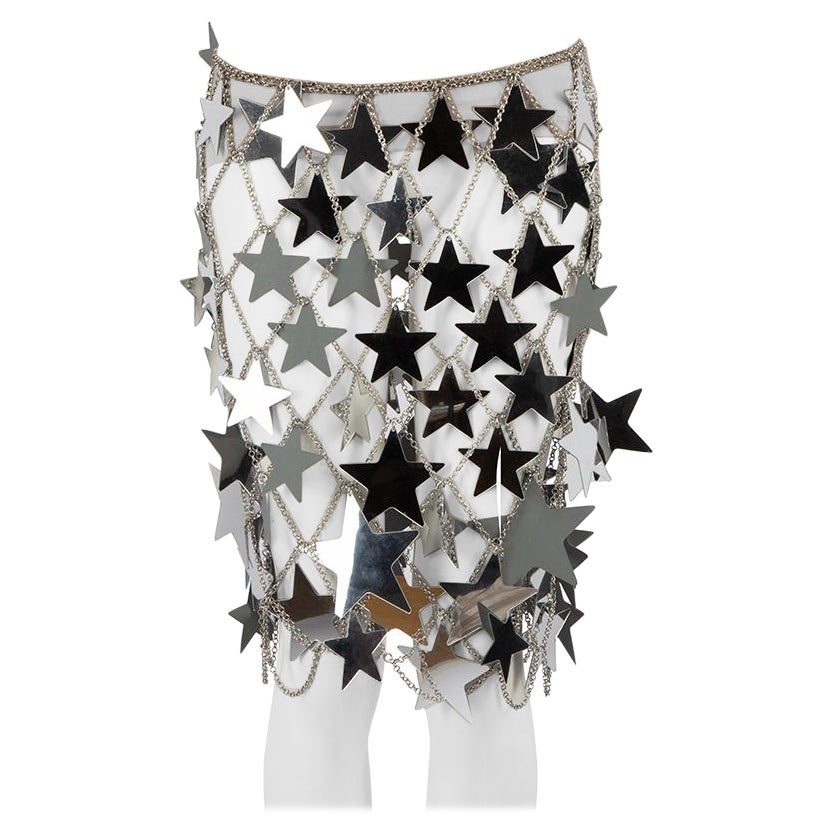Paco Rabanne - Mini jupe en chaîne avec étoile argentée - Taille S en vente
