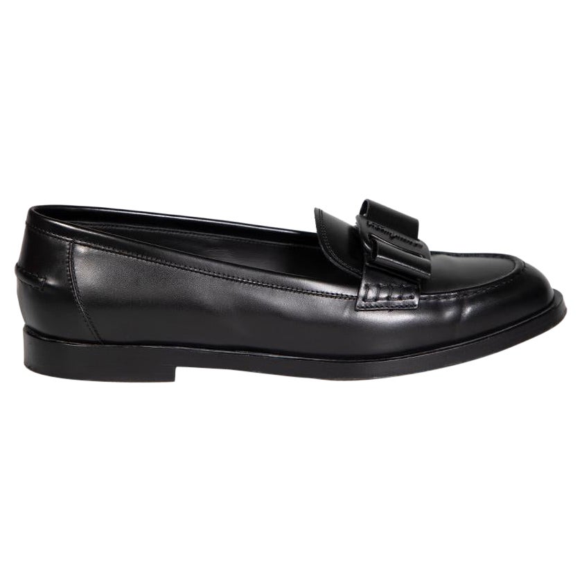 Salvatore Ferragamo Black Leather Vivaldo Logo Loafers Size US 9 For Sale