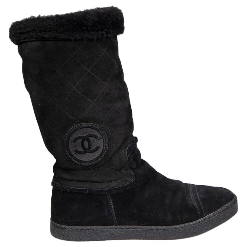 Chanel Black Suede Interlocking CC Logo Boots Size IT 37 For Sale