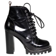 Louis Vuitton - Bottines Star Trail noires vernies, taille IT 39