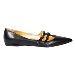 Bottega Veneta Schwarze flache Schuhe aus Leder mit Schnalle und spitzer Zehe Größe IT 39,5