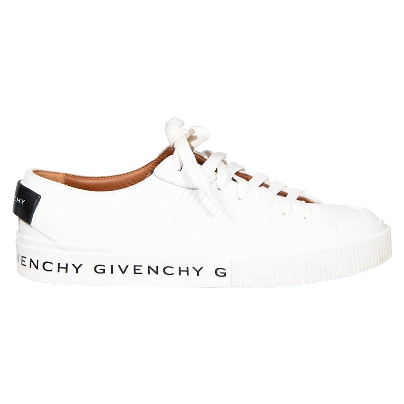 Givenchy White Leather Logo Printed Low-Top Trainers Size IT 38 For Sale