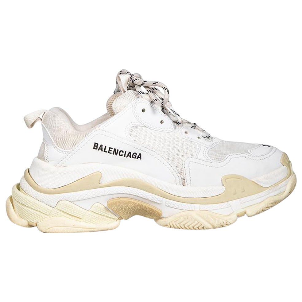 Balenciaga White Triple S Low Top Trainers Size IT 39 For Sale