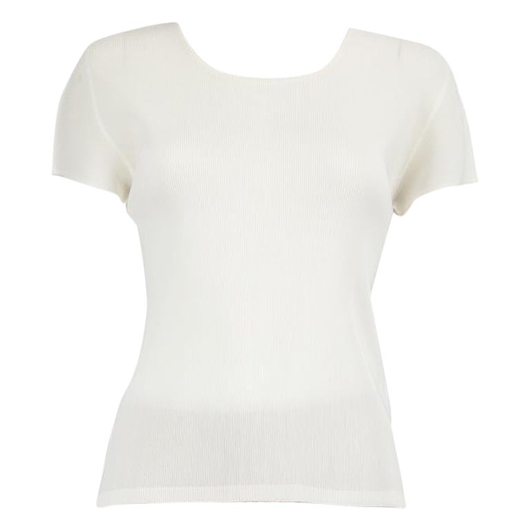 Issey Miyake Pleats Please by Issey Miyake White Round Neck Pleated Top Size M For Sale