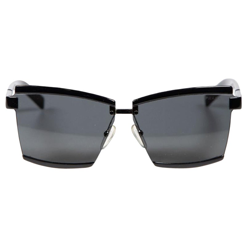 Prada Schwarz SPR61X Quadratische Rahmen-Sonnenbrille