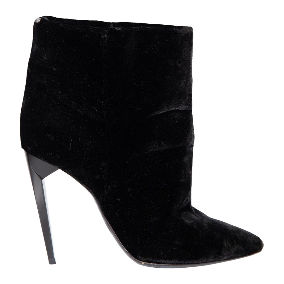 Saint Laurent Black Velvet Freja Boots Size IT 39 For Sale