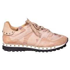 Valentino Garavani Rosa Wildleder-Rockrunner-Turnschuhe Größe IT 38,5