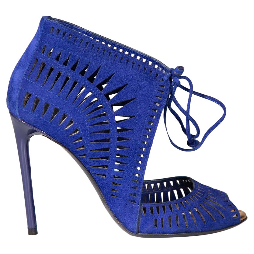 Tom Ford Blue Suede Cut Out Detail Heels Size IT 36 For Sale
