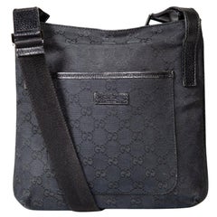 Gucci Schwarz Supreme GG Crossbody Tasche