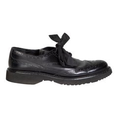 Prada - Chaussures à lacets en cuir noir - Taille IT 38