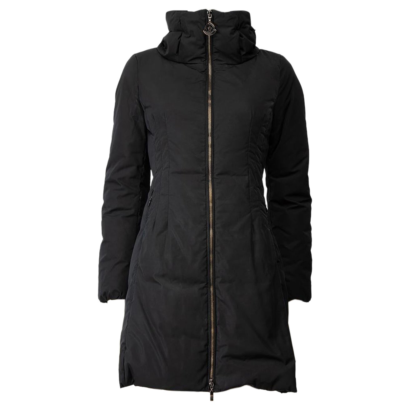 Moncler Black Puffer Coat à capuche détachable Taille XXL en vente