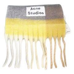 Écharpe en laine brossée d'Acne Studios