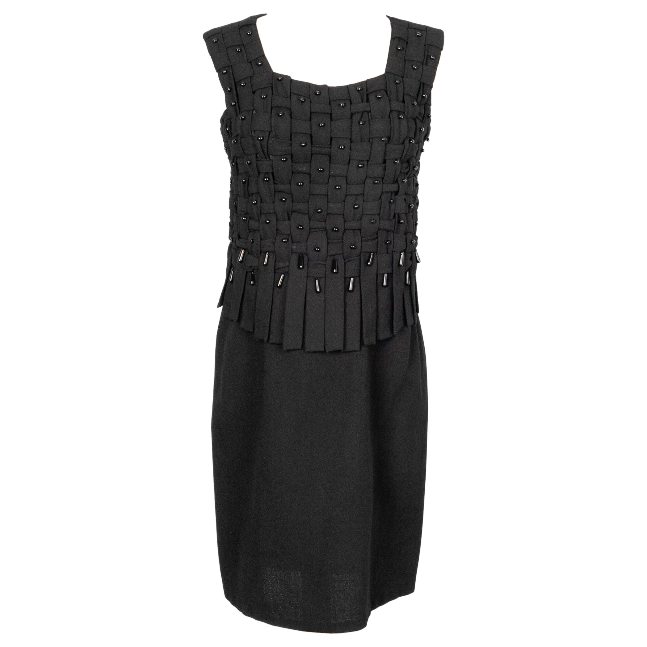 Wolle Käsecloth-Kleid, genäht mit schwarzen Glasperlen, 1950er/60er Jahre im Angebot