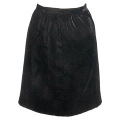 Falda de terciopelo negro Valentino