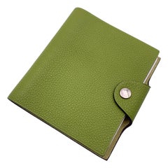 Hermes Grünes Togo-Leder Ulysse Mini-Notizbuchhülle mit Nachfüllpackung
