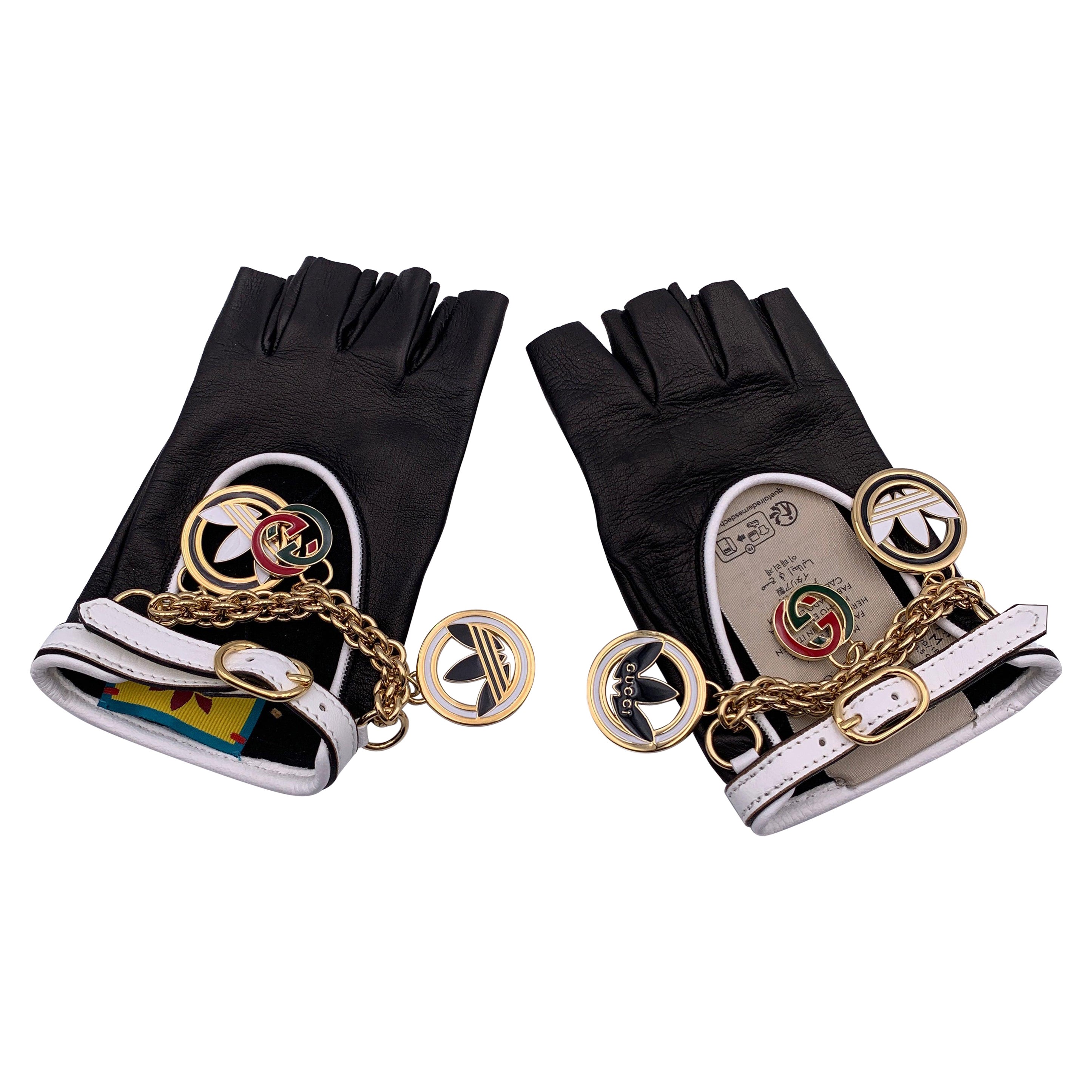 Gucci Adidas Black Leather Driver Fingerless Gloves Charms Size 7.5 For Sale