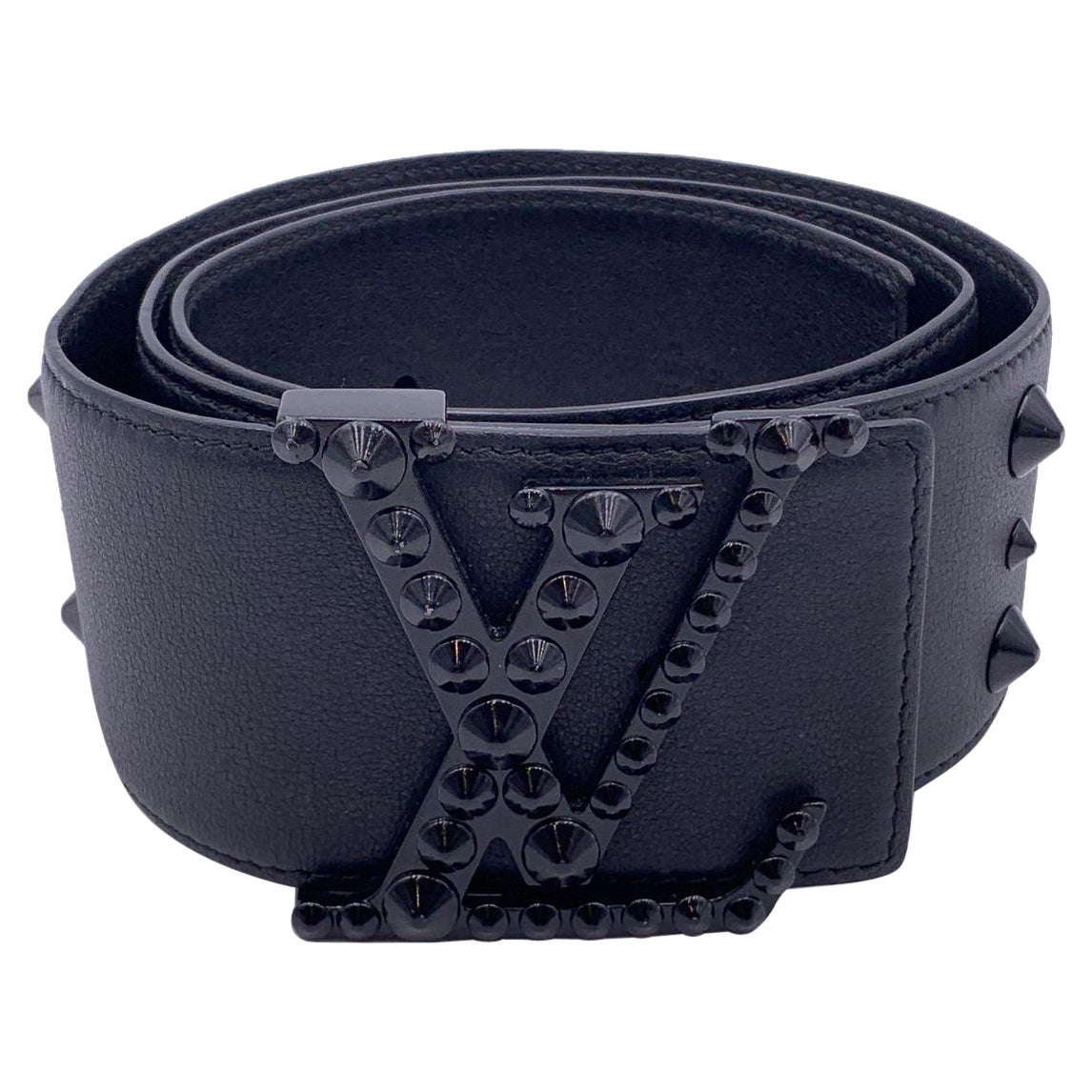 Louis Vuitton Black Leather Initiales Clous Wide Belt Size 85/34 M9602 For Sale