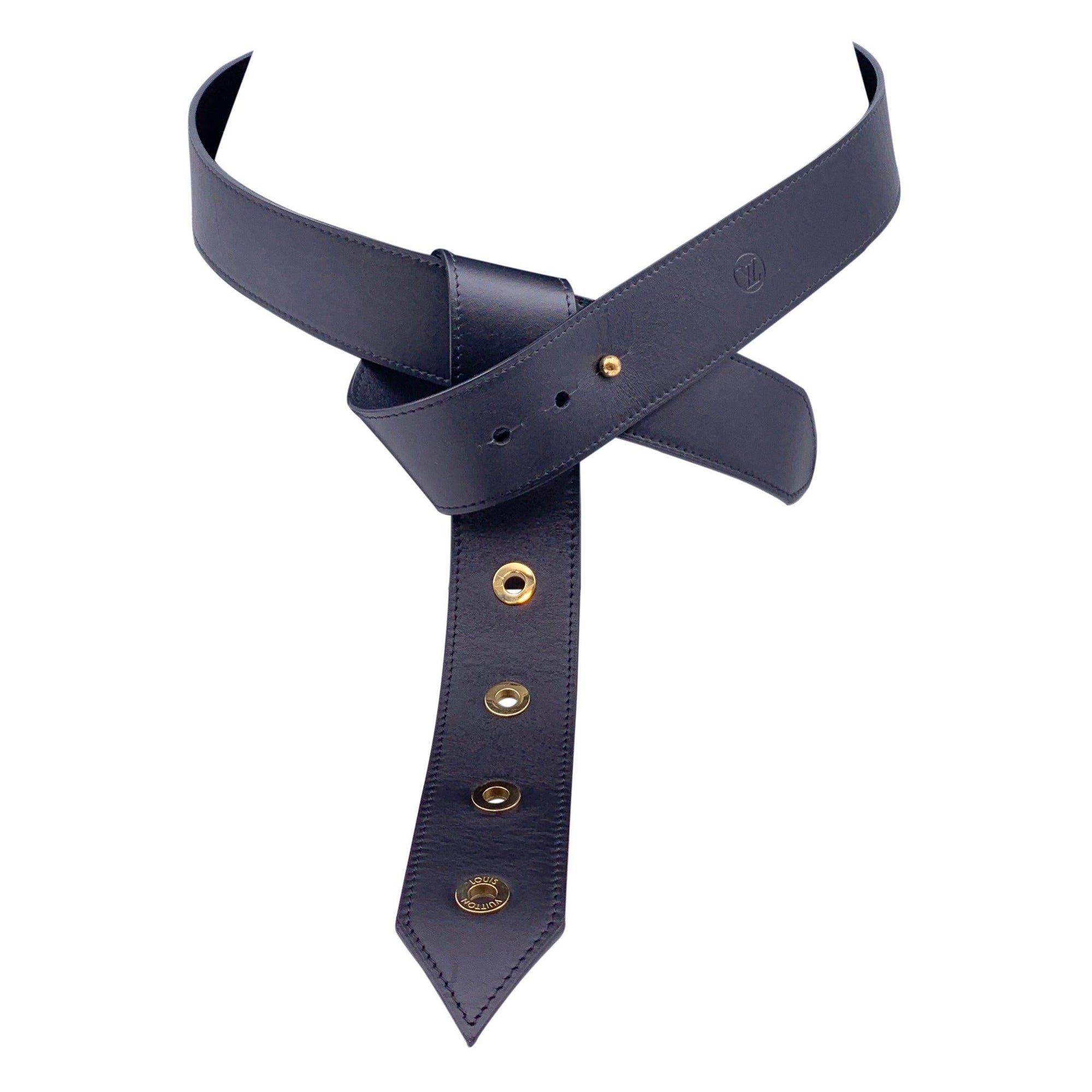 Louis Vuitton Cinturón de cuero negro con ojales para atar el nudo Talla 90/36