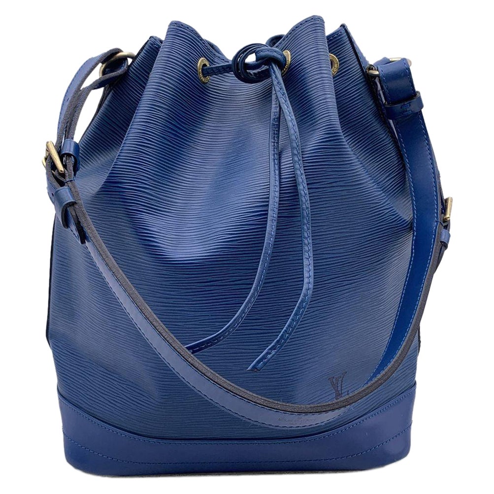Louis Vuitton Vintage Blue Epi Leather Noe Noé Bucket Shoulder Bag For Sale