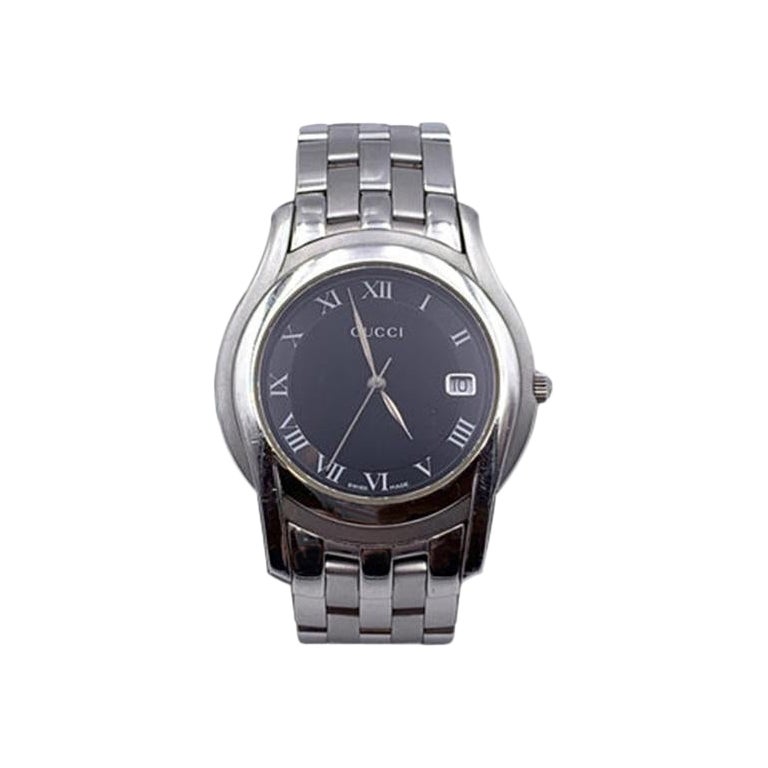 Edelstahl-Uhr Mod 5500 M mit Datumsanzeiger von Gucci in Schwarz im Angebot