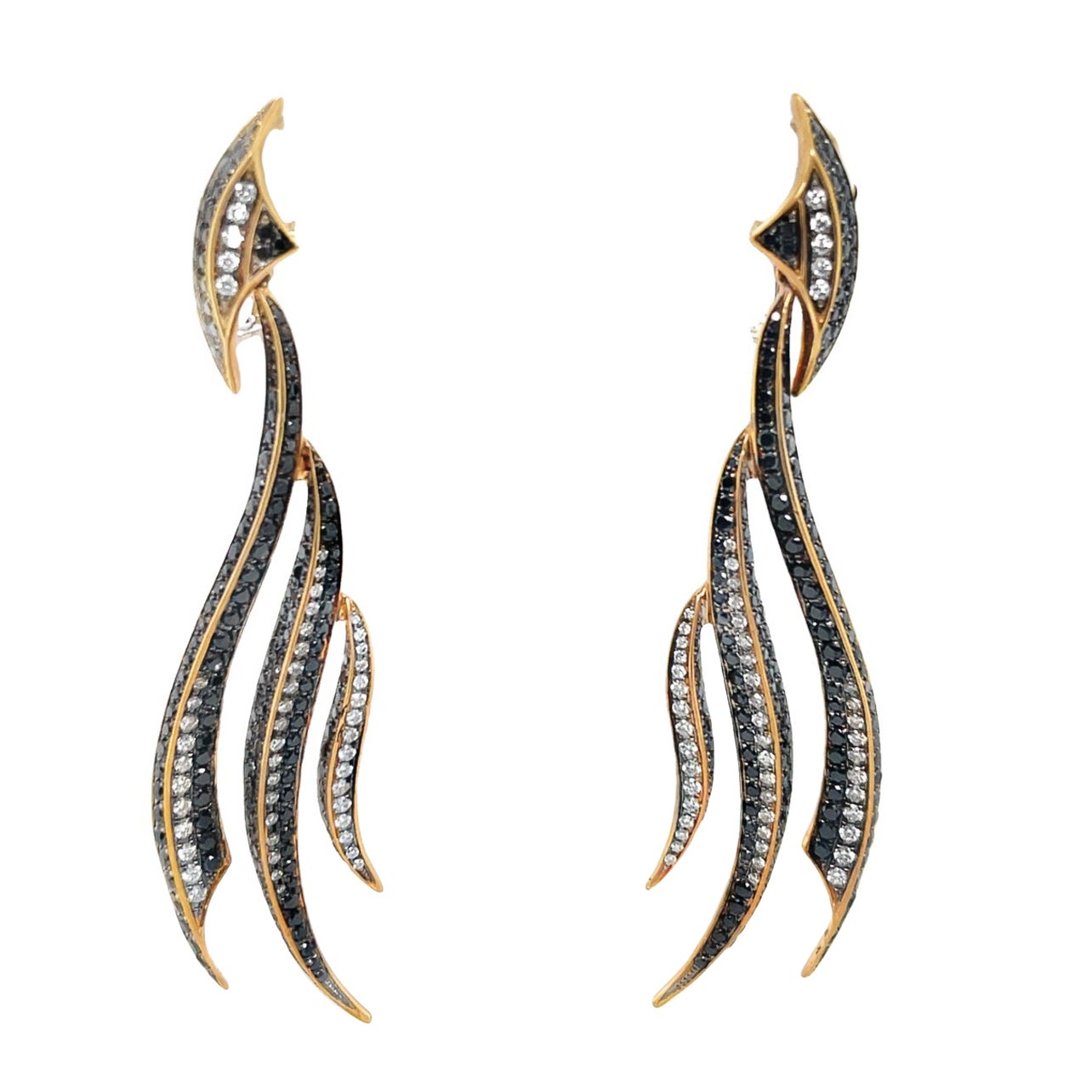 Black and White Diamond Dangling Earrings in 18K Rose Gold For Sale