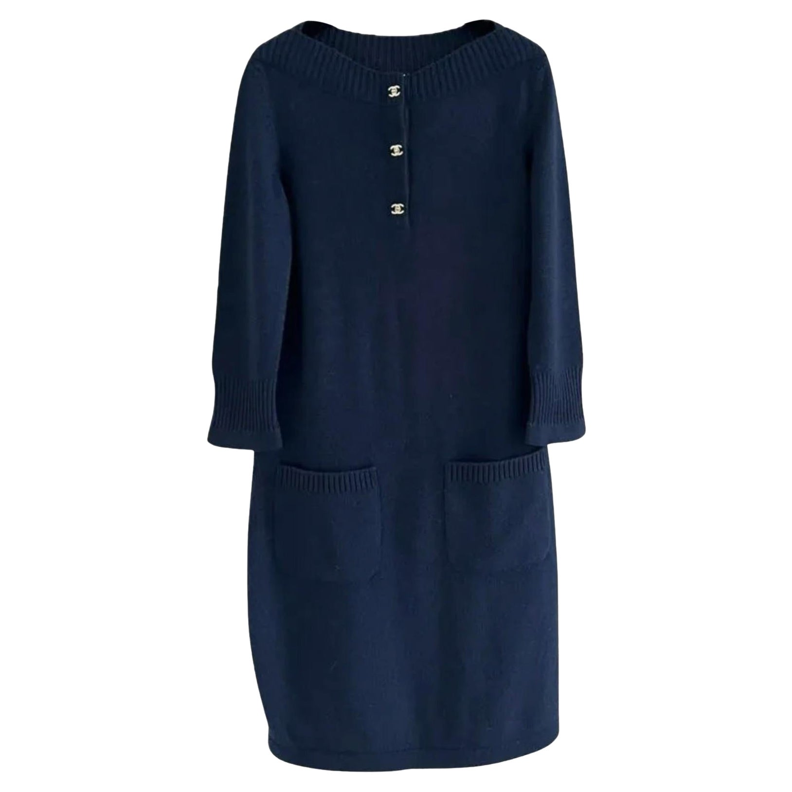 Chanel Iconique robe CC Turnlock en cachemire bleu marine en vente