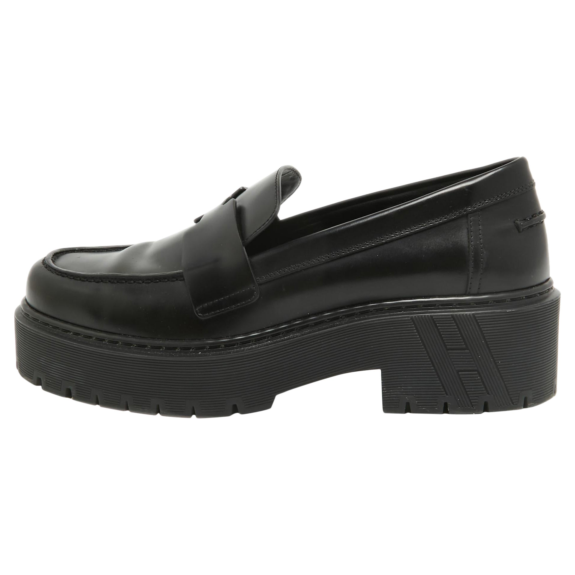 Hermes Black Glazed Leather Hitch Loafers Size 38.5