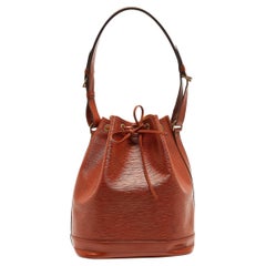 Louis Vuitton - Grand sac Noe en cuir épi doré