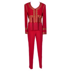 1989 Moschino Couture Ensemble veste et pantalon rouge avec appliques de lion I Love Venice