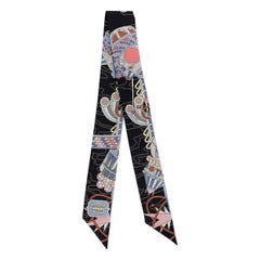 HERMES soie ODYSSEY Foulard Twilly Noir Bleu Ciel Rose Multicolor