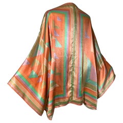 1970er Victor Costa Slipper Satin Deco-Revival Pastell Kimono Top Jacke