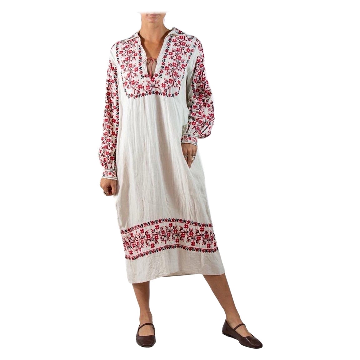 1900S Off White Floral Linen Dress For Sale