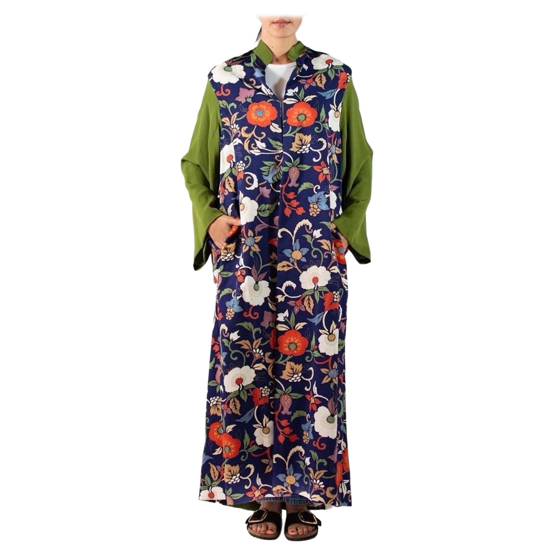 1980S Navy Blue Floral Silk Kimono For Sale