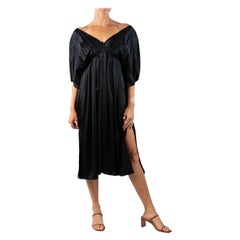 Morphew Kollektion Schwarzes 4-Schal-Kleid aus Seiden-Charmeuse